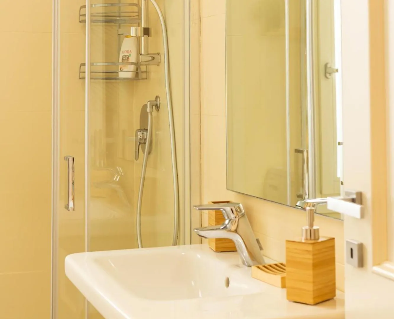 Prime Living - Gold Apartment Sui Navigli Milan 0*,  Italy