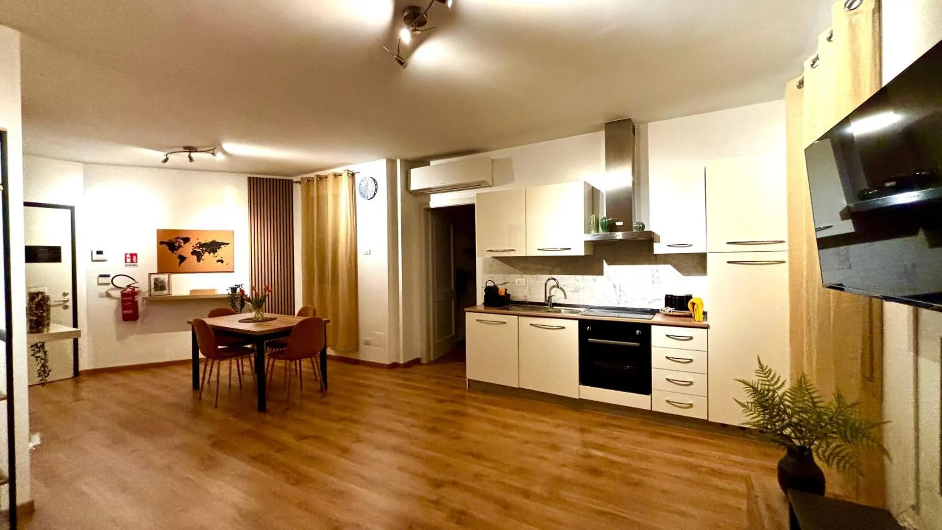 Prime Living - Gold Apartment Sui Navigli Milan 0*,
