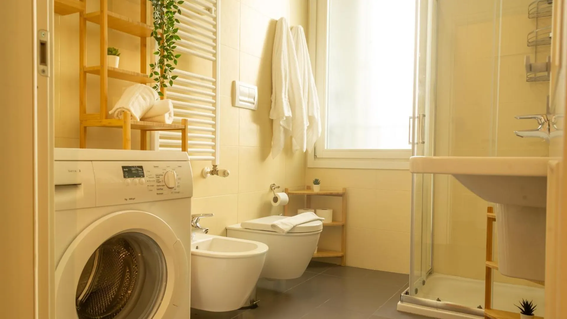 Prime Living - Gold Apartment Sui Navigli Milan